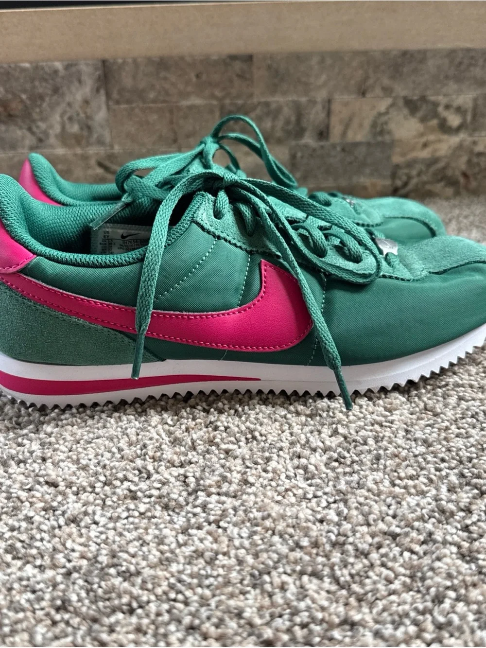 Nike girls youtg